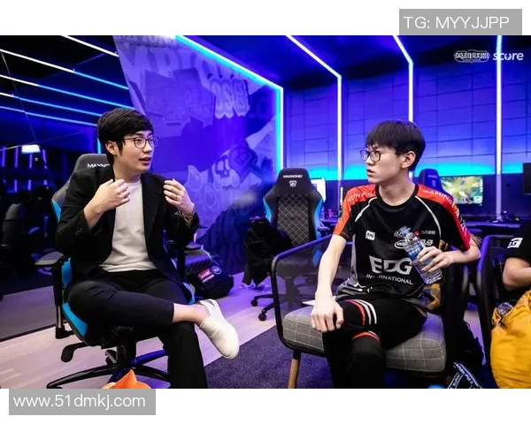 探讨EDG在DOTA2赛事中的耐力表现与团队协作的重要性 探讨EDG在DOTA2赛事中的耐力表现与团队协作的重要性